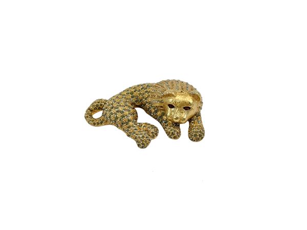 Ciner, lion-shaped brooch
