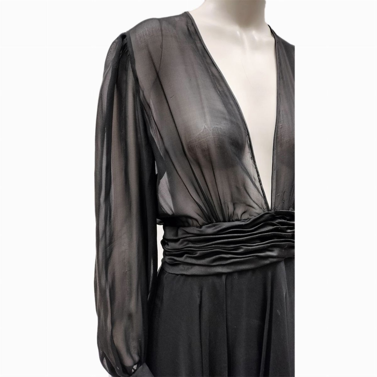 Valentino, Abito nero