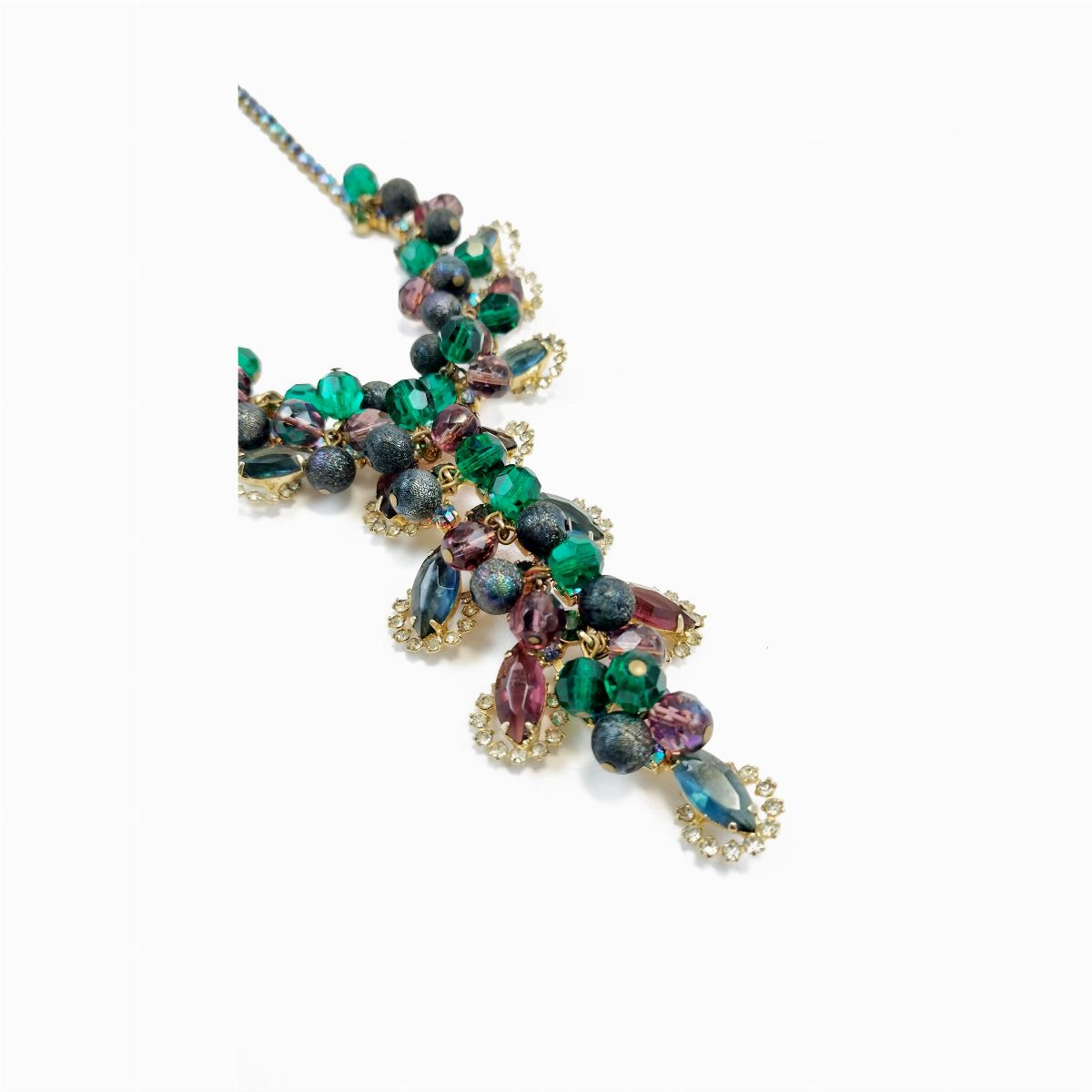 Hattie Carregie, Collana con Perline a Grappolo Verdi e Viola