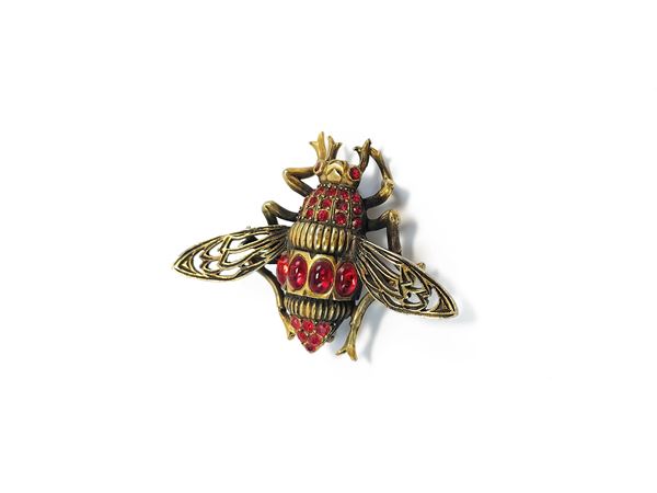 Insect-shaped brooch