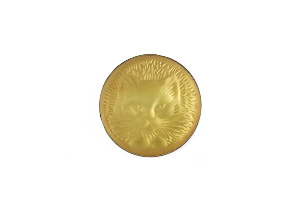 Lalique, Spilla in cristallo color ambra