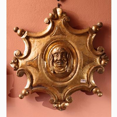 Fregio in Legno Intagliato e Dorato