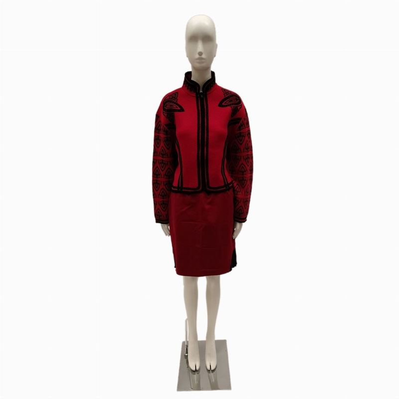 Jean Paul Gualtier, una maglia e una gonna