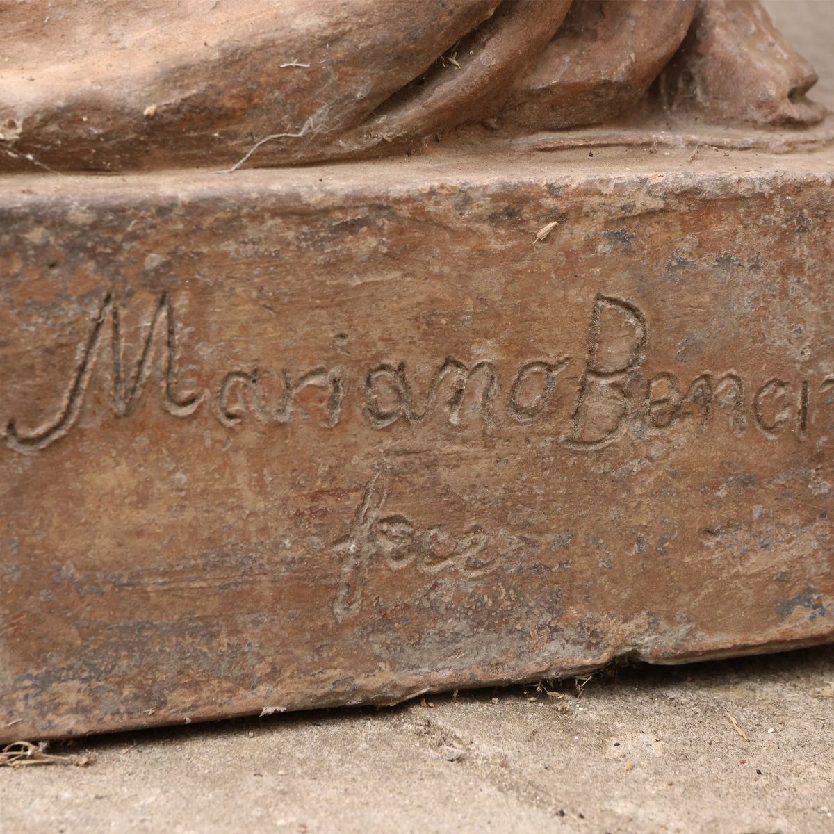 Figura in Terracotta