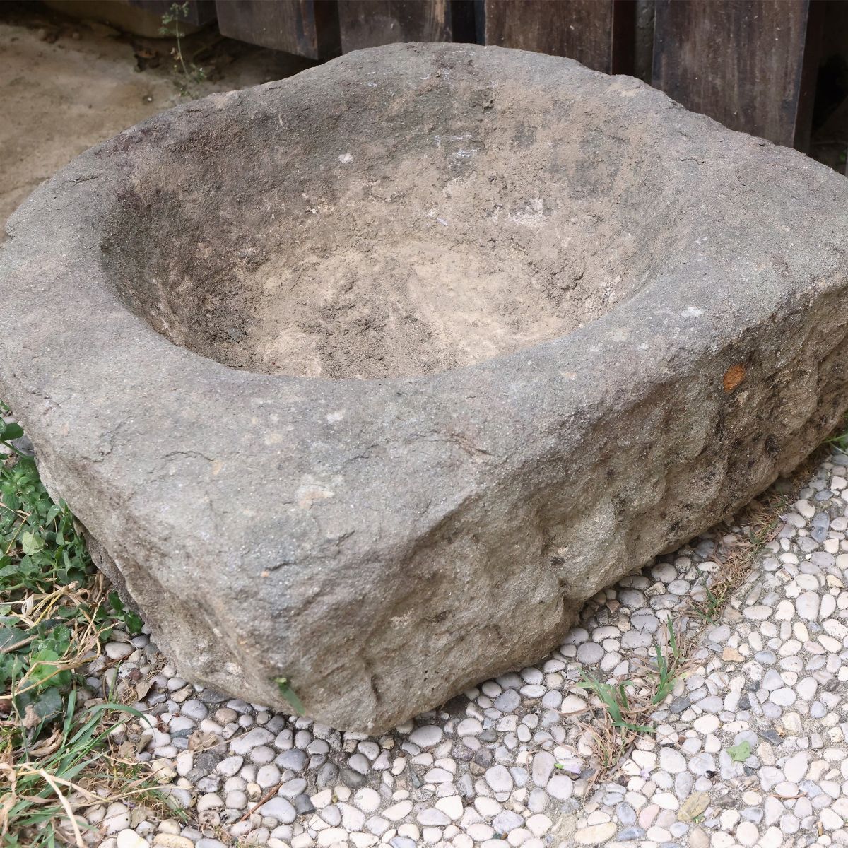 Antica Acquasantiera in Pietra Serena
