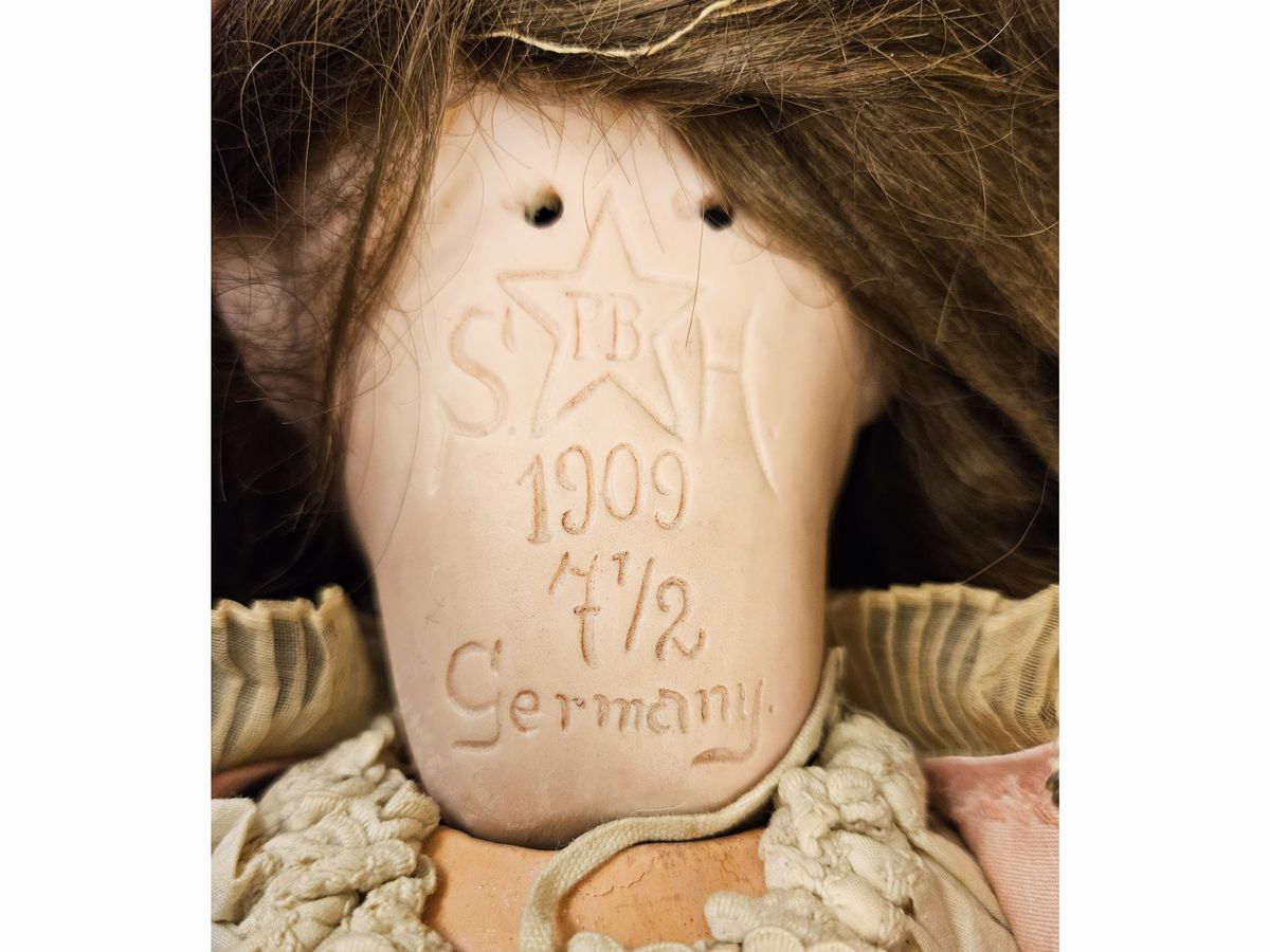 Bambola Schoenau & Hoffmeister