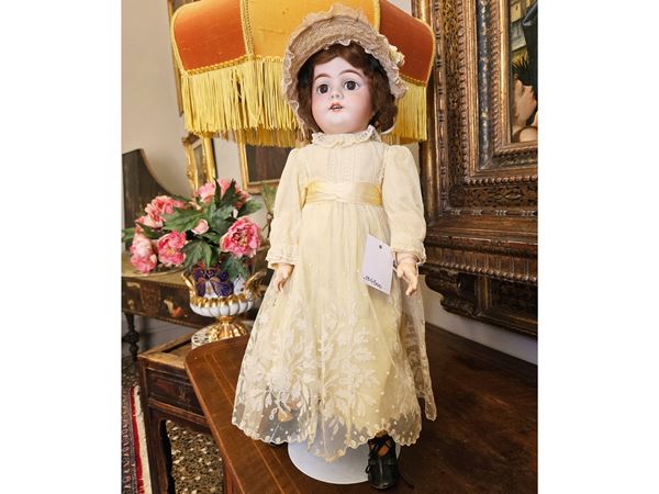 Bambola di manifattura tedesca