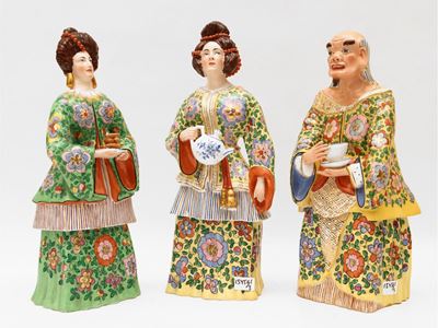 Serie di Tre Flaconi in Porcellana, Jacob Petit