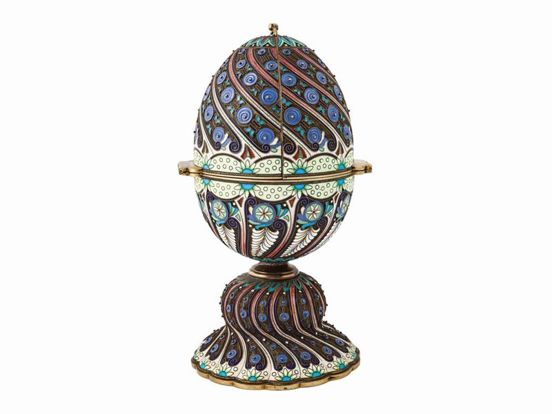 Grande Uovo di Pasqua in Argento, Vermeil e Smalti Cloisonné Policromi, Pavel Ovchinnikov