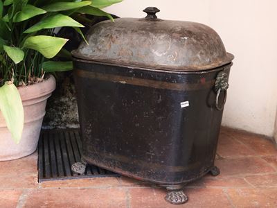 Portacarbone Ad Urna in Tole