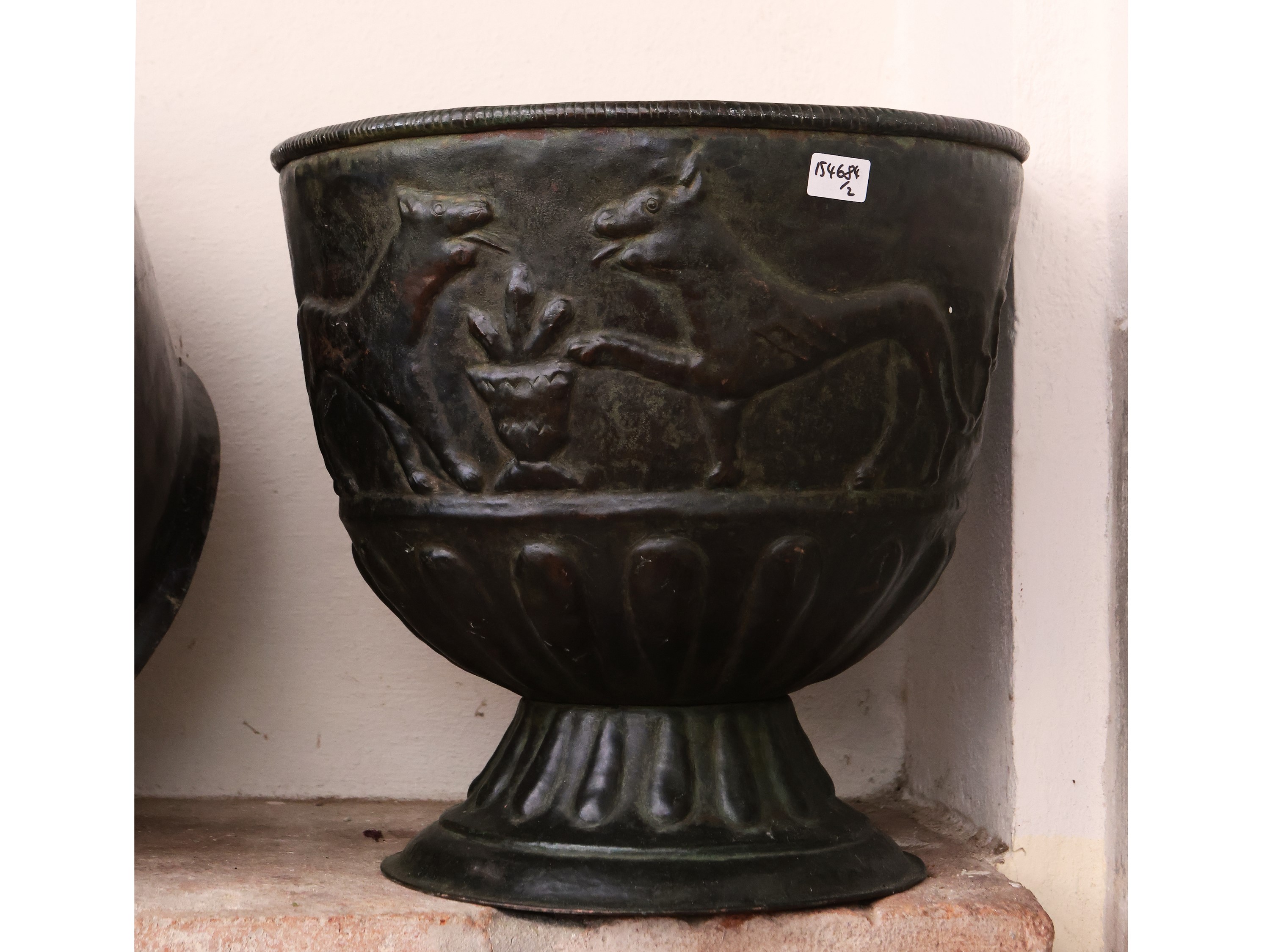 Due Portavasi D'epoca in Rame