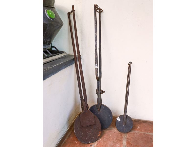 Tre Antiche Placche a Pinza per Cialde