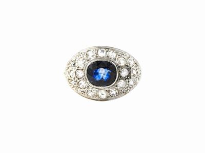 Anello in Oro Giallo e Argento con Diamanti e Zaffiro