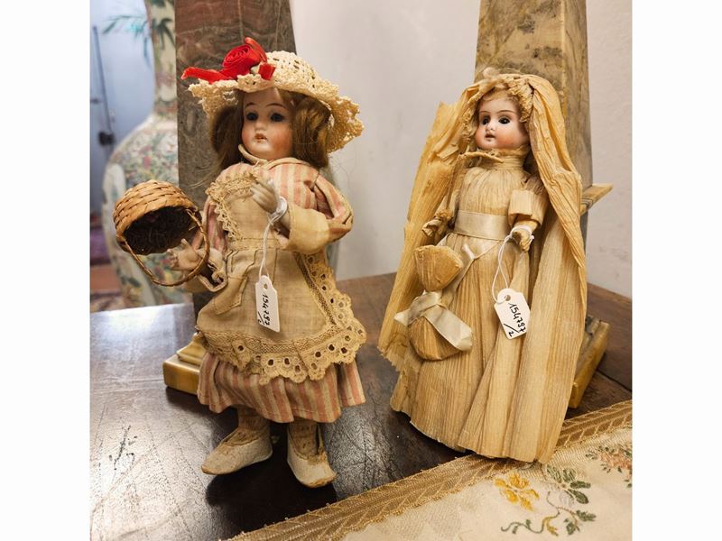 Due Bamboline con Testa in Biscuit
