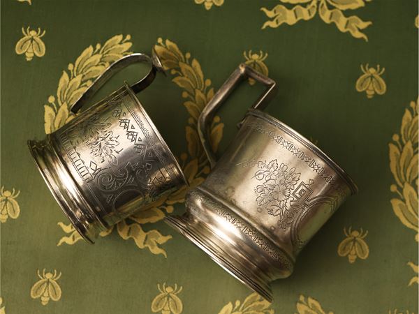 Due portabicchiere da tè in argento, Mosca 1886 e 1893