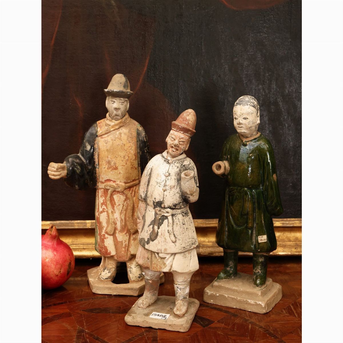 Tre Figure in Terracotta Invetriata