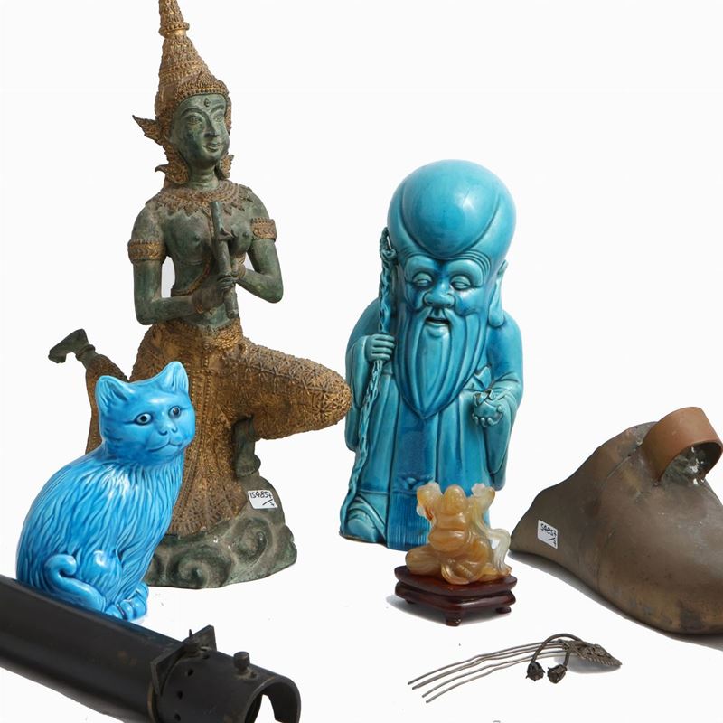 Lotto di Curiosità Orientali