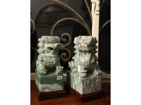 Pair of Fo dogs in green marble