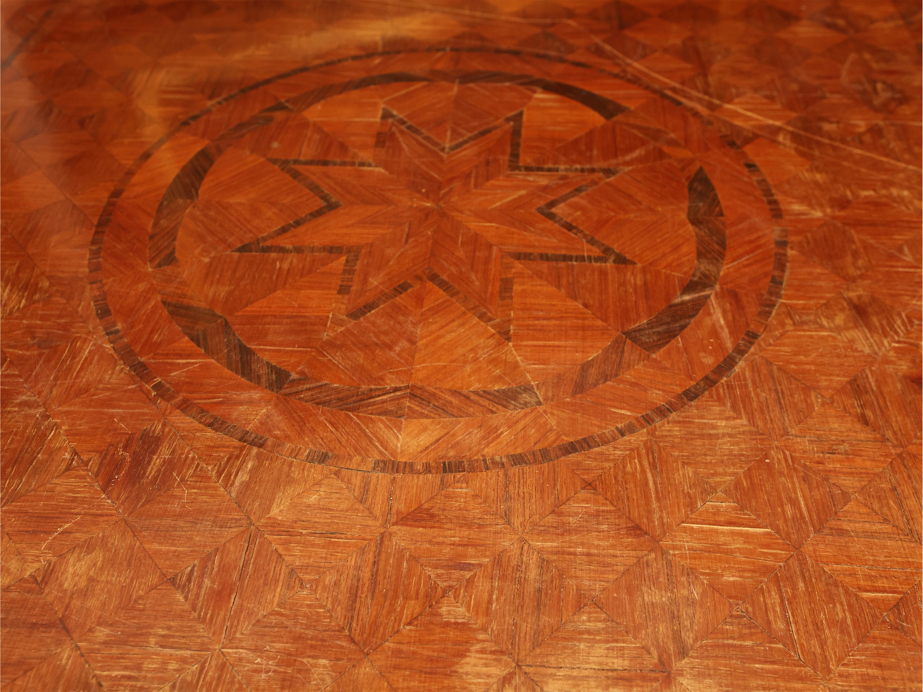 Tavolino da Gioco Impiallacciato in Legno di Rosa