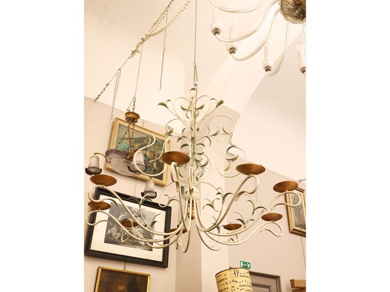 Lampadario da Candele in Ferro Laccato Bianco