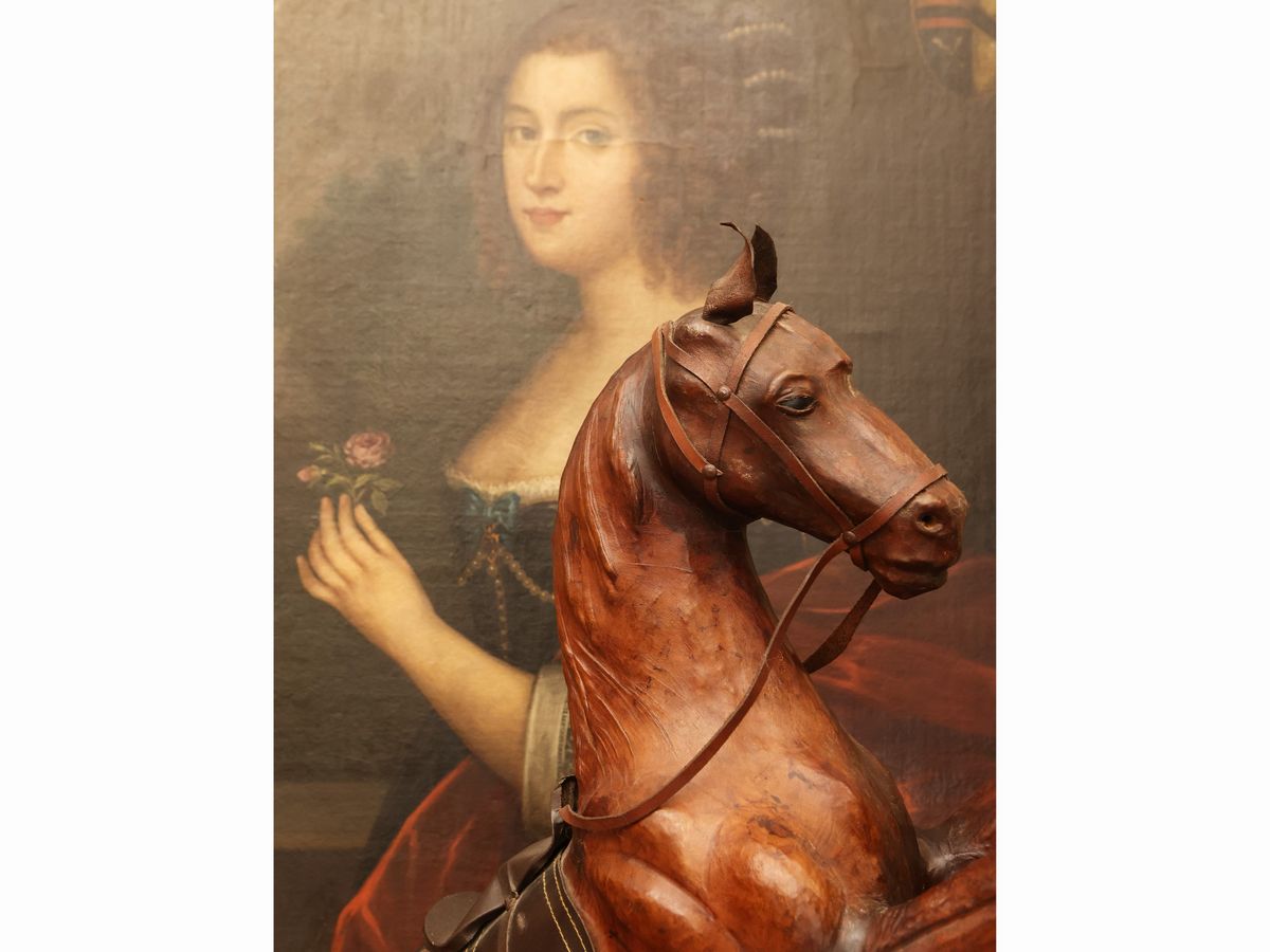 Cavallo Rampante Realizzato in Cuoio