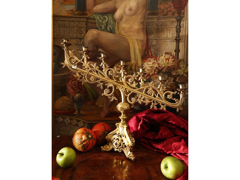 Judaica - Coppia di Grandi Menorah in Metallo Dorato