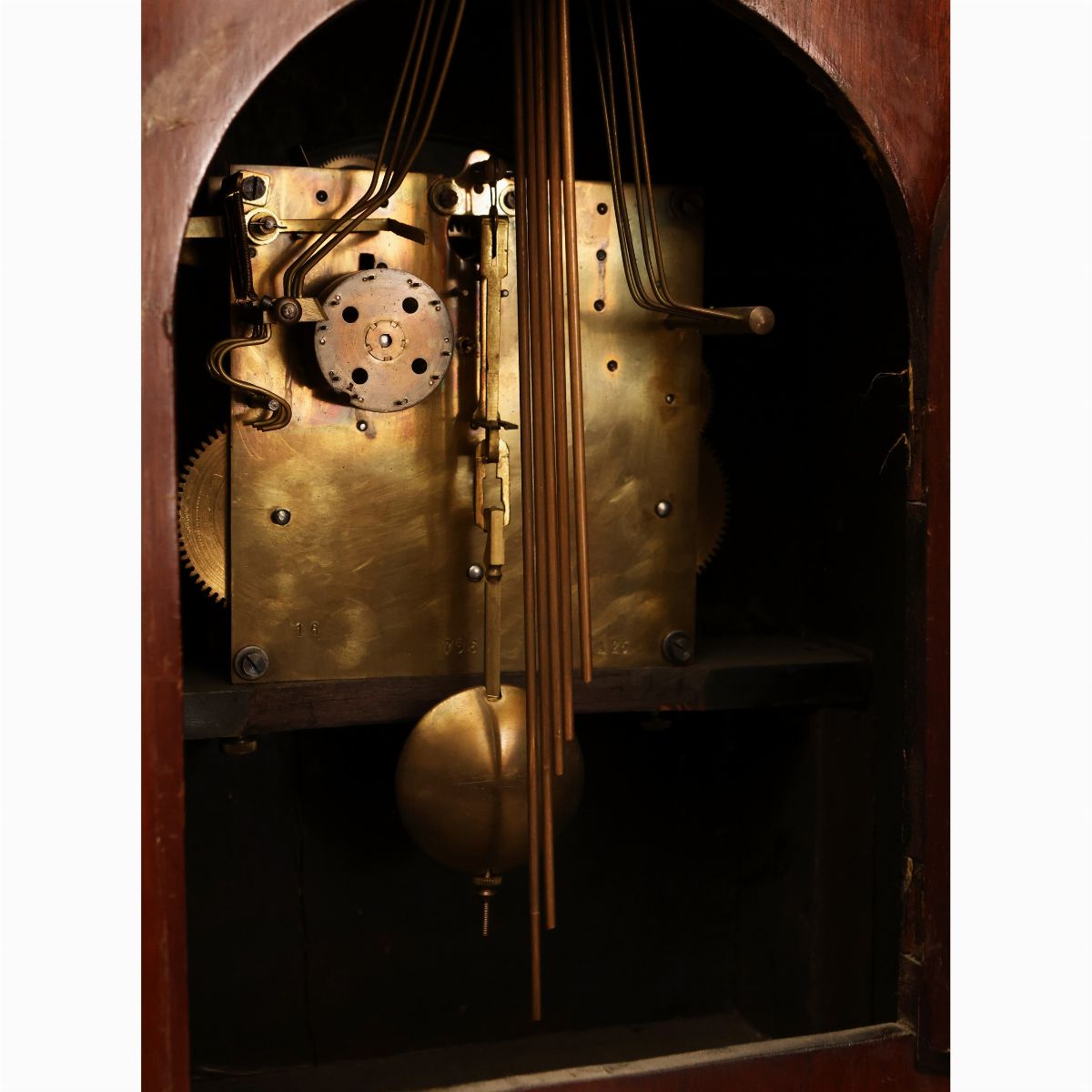 Orologio da Camino in Mogano ed Altri Legni