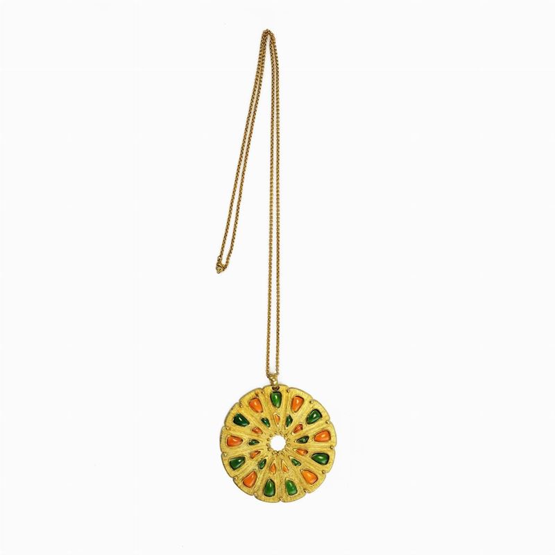 Trifari, Collana con Grande Pendente