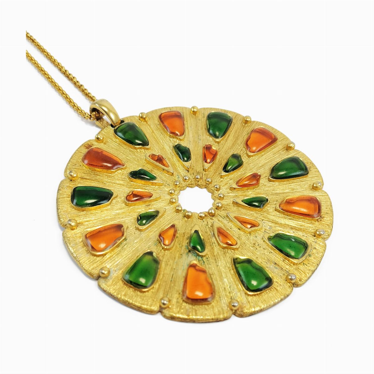 Trifari, Collana con Grande Pendente