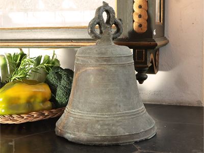 Antica Campana in Bronzo