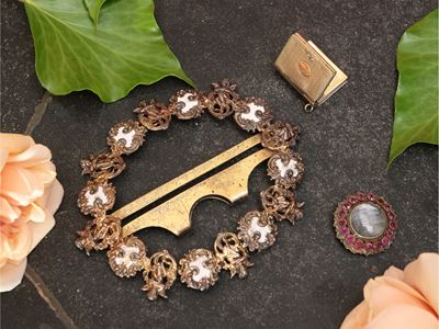 Lotto di Piccoli Gioielli e Accessori D'epoca