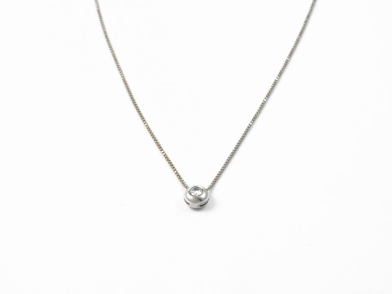 Catenina e Punto Luce in Oro Bianco con Diamante