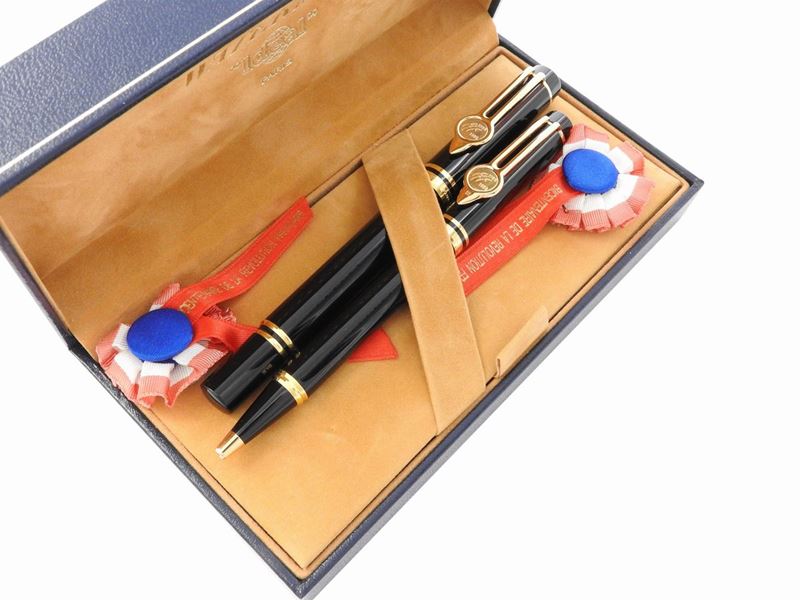 Set di Due Penne Waterman in Resina e Metallo Dorato