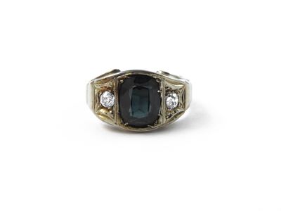 Anello in Oro Bianco con Diamanti e Zaffiro