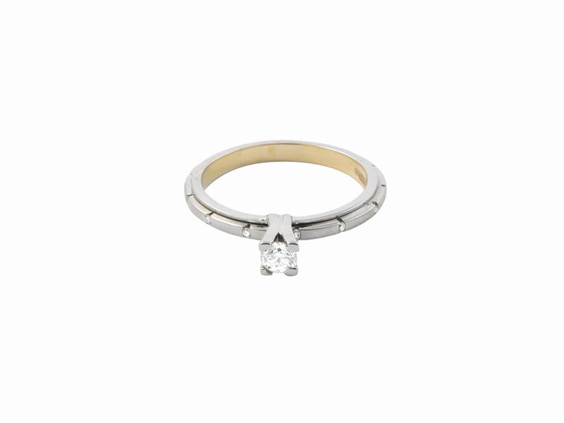 Anello in Oro Bianco con Diamanti