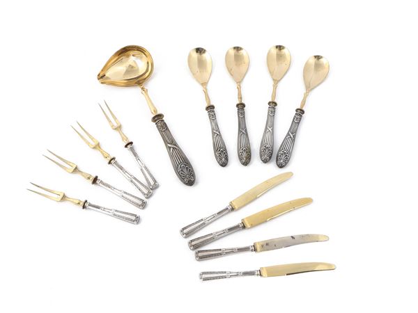 Assortment of dessert cutlery in silver and vermeil metal