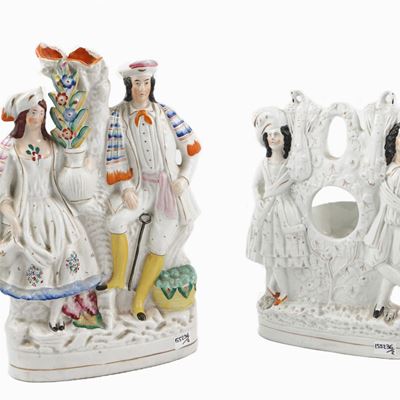Due Gruppi in Ceramica Staffordshire