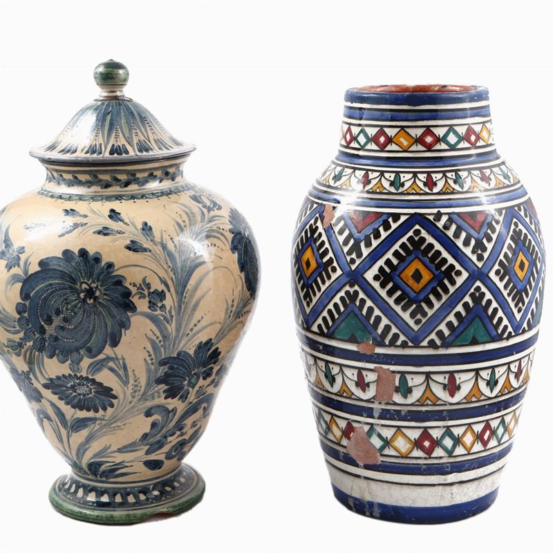 Due Vasi in Terracotta Smaltata