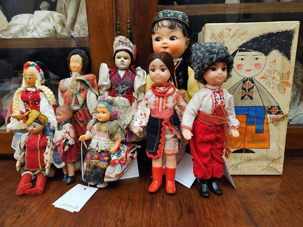 Lot of dolls in traditional costumes