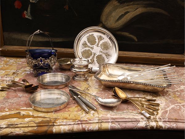 Accessori per la tavola in metallo argentato  - Auction A florentine house. Between tradition and modernity Collection, paintings and furnishing - III - - Maison Bibelot - Casa d'Aste Firenze - Milano