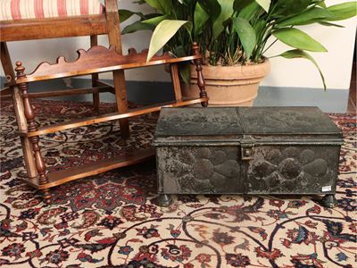 Due Complementi di Arredo D'epoca