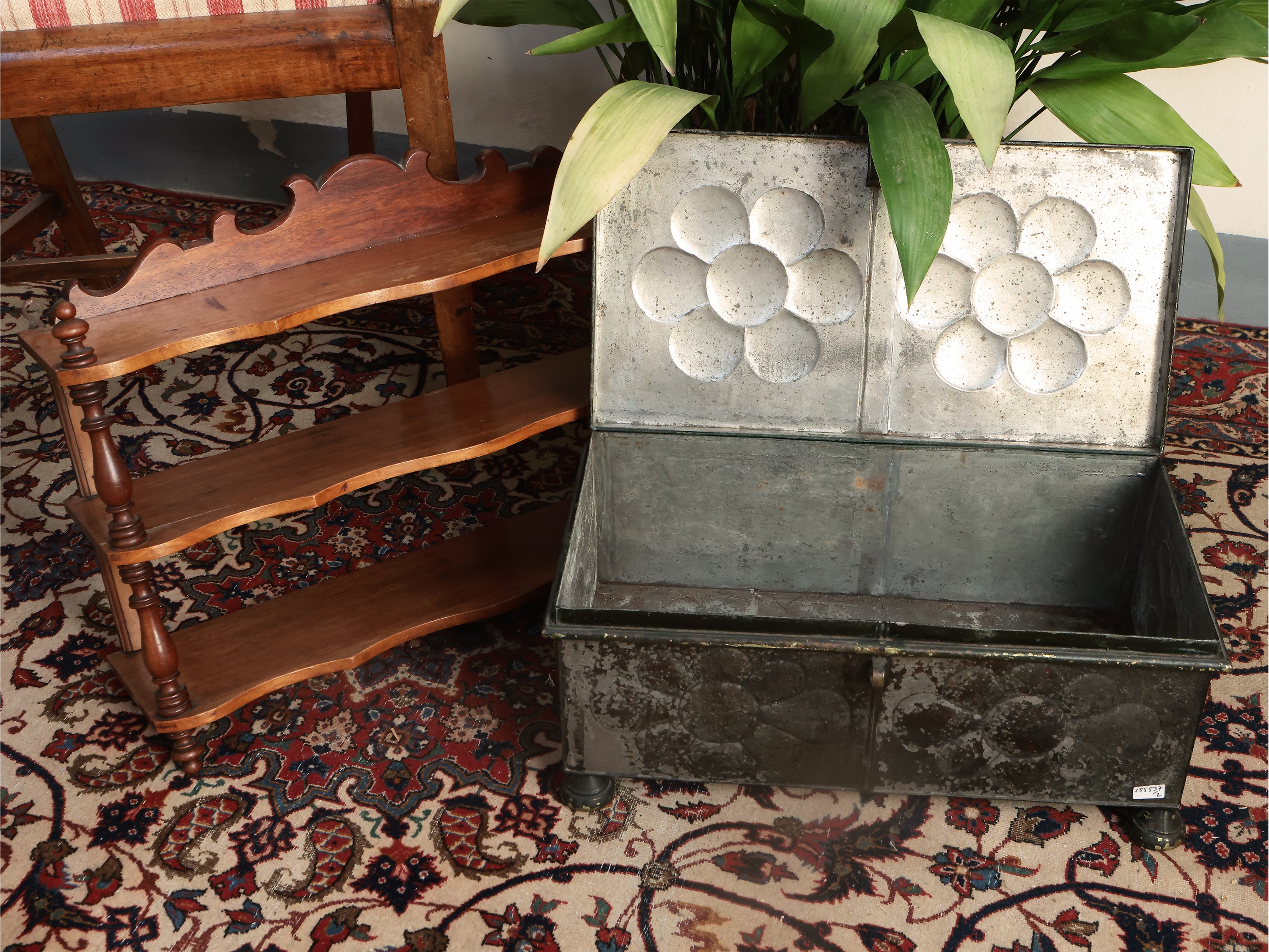 Due Complementi di Arredo D'epoca