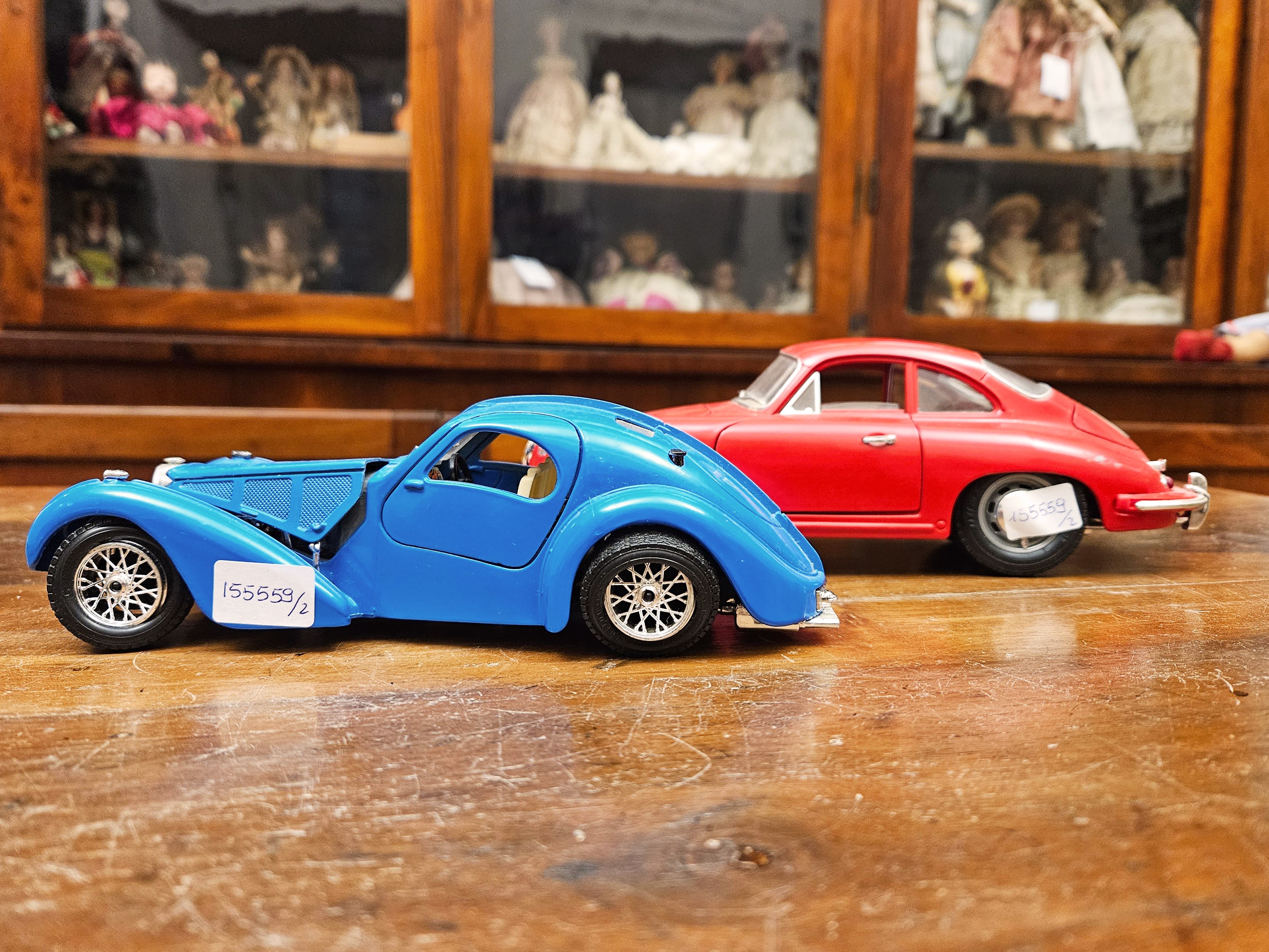 Due modellini d'auto d'epoca Burago (Anni '60) - Asta Bambole e Balocchi -  Maison Bibelot - Casa d'Aste Firenze - Milano