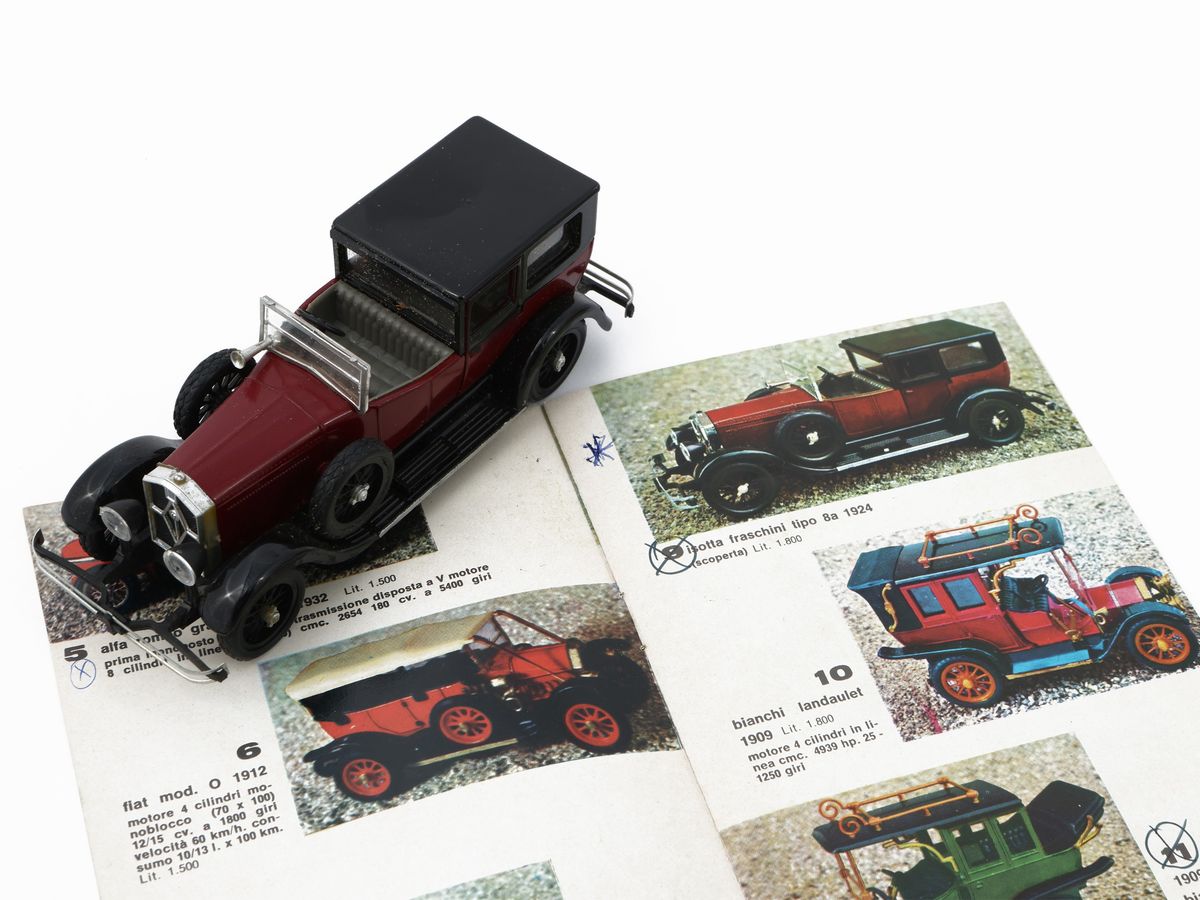 Rio, 8 Modellini di Auto D'epoca