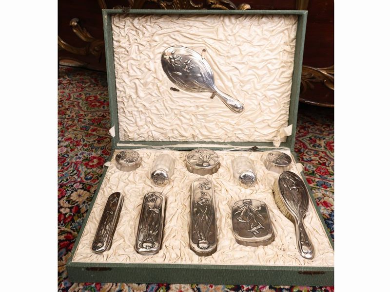 Set da Toilette di Gusto Art Nouveau