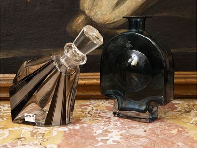 Due Bottiglie da Vino da Collezione in Cristallo