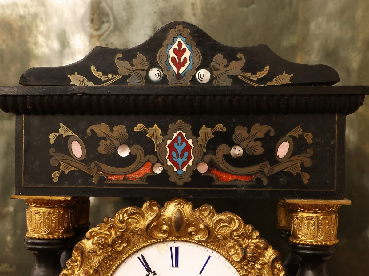 Orologio da Tavolo a Tempietto in Legno Ebanizzato