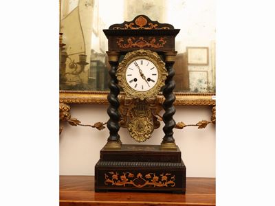 Orologio da Tavolo a Tempietto in Legno Ebanizzato