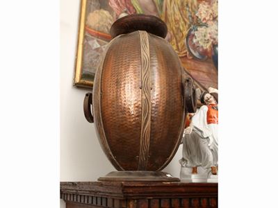Grande Vaso in Rame Martellato