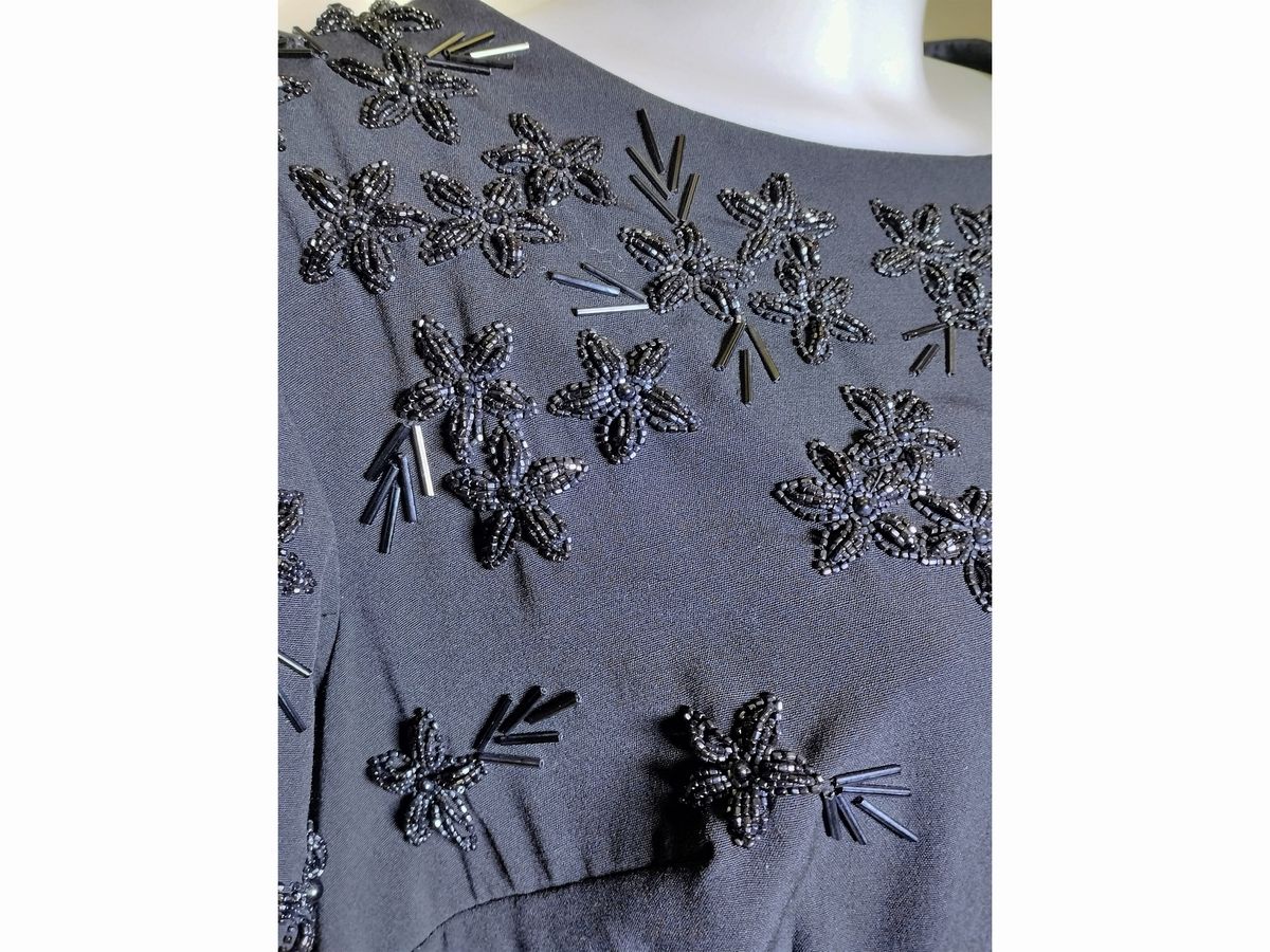 Enrico Coveri, Cardigan in Paillettes e una Blusa